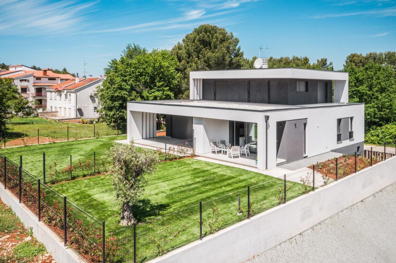 Apartment Nina & Mauro Porec Exterior photo